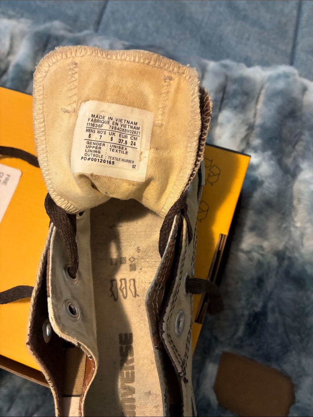 Vintage one of a kind Converse Low-Top Sneakers in Beige and Brown - Picture 3 of 12